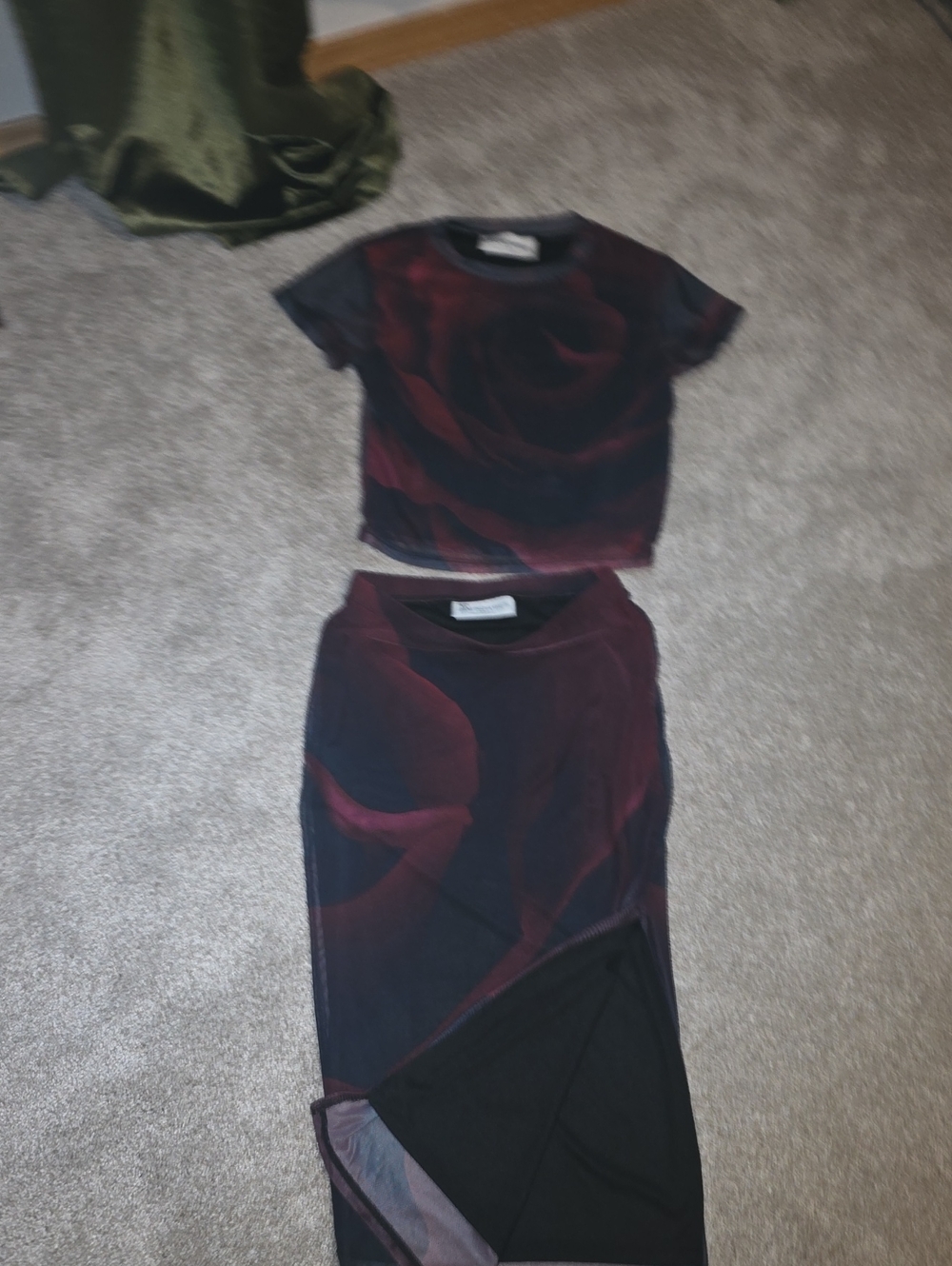 No Boundaries Burgundy Rose-Print Maxi Skirt